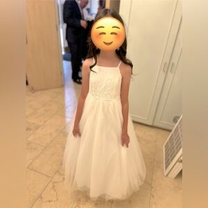 David’s Bridal Beaded Lace and Tulle Flower Girl Ball Gown Dress Size 8